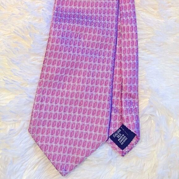 🌷 Holt Renfrew🌷 100% Silk Tie - Picture 5 of 5